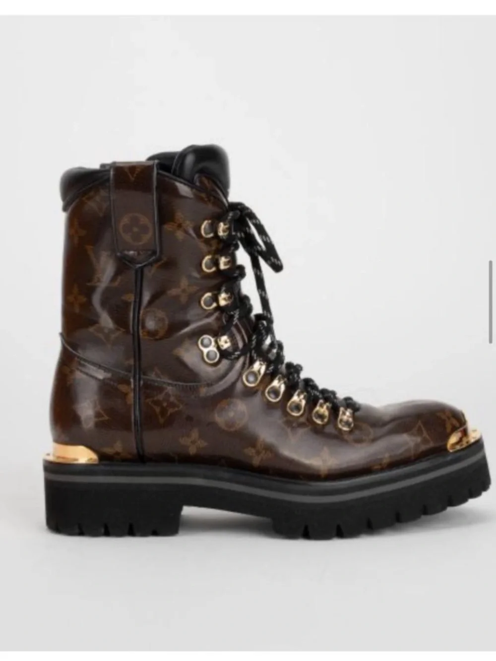Louis Vuitton Runway Monogram Combat Boots Gold Hardware Platform Lug 38 NEW